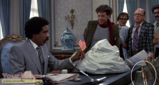 brewster-s-millions-montgomery-brewster-s-gold-pen-4