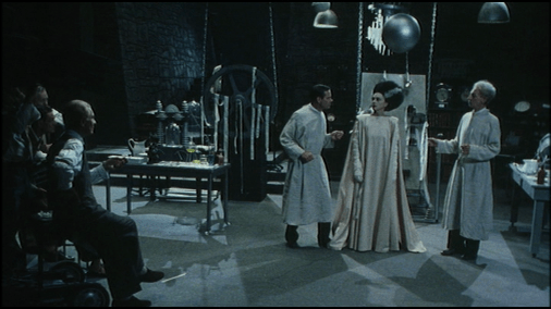 vlcsnap-2016-10-19-23h30m01s740